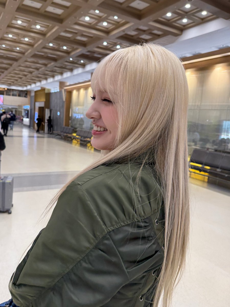 김지워니 생일 추카해 마싯는 거 마니 먹쟝🍕😋

#IVE #아이브 
#ANYUJIN #안유진 
#HappyLIZday
#오늘은_리즈를_복복_쓰다듬어주자 🫳