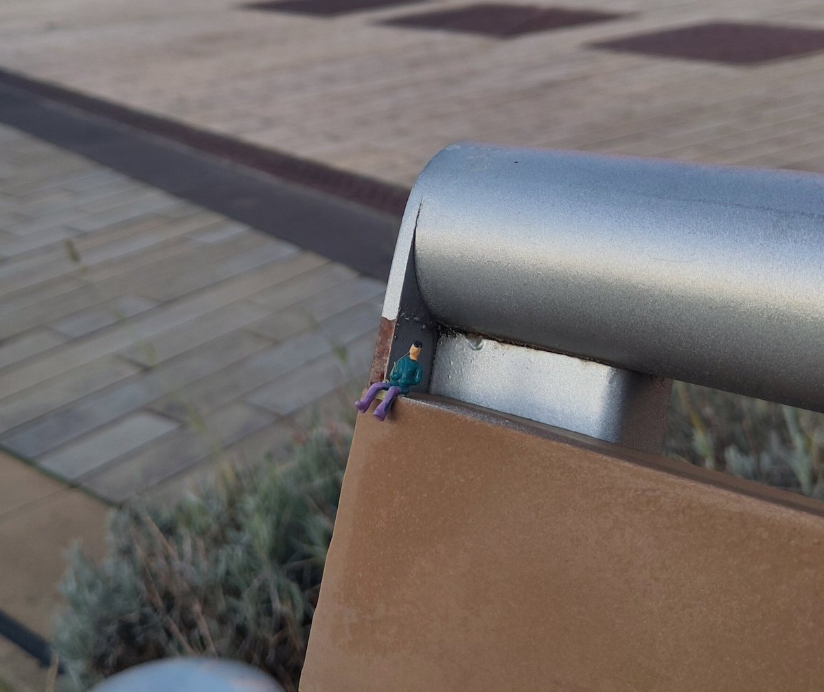 DenizenKev's tweet photo. A moment of delight on my way up to work - someone has added this tiny fellow on the benches in front of Barnsley Pals Centenary Square near the Town Hall. Just brilliant. https://t.co/Vv0VxpwKER