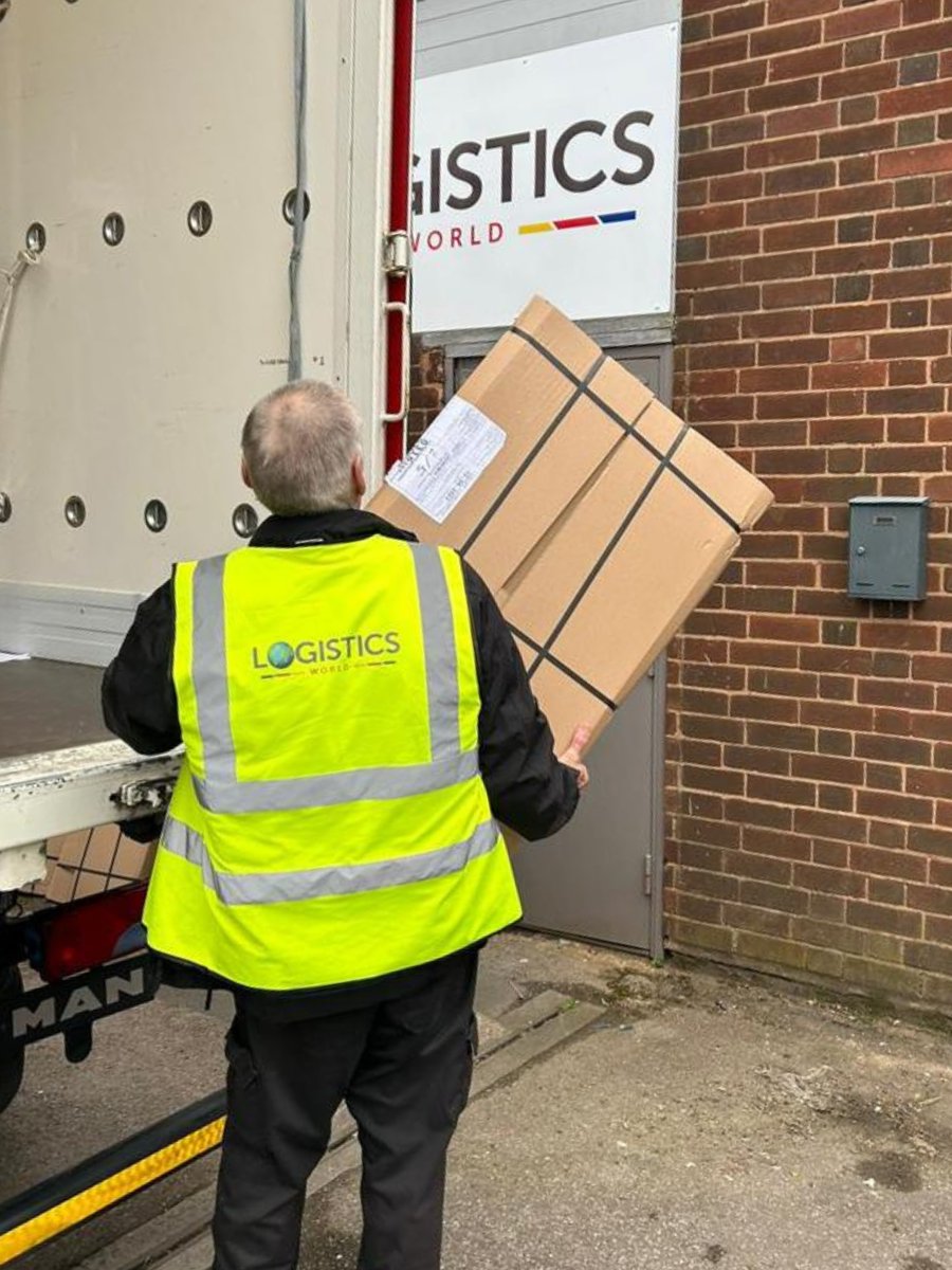 LogisticsWorld3's tweet image. Happy Friday! 🎉

While most clock out for the weekend, we’re here 24/7 keeping collections &amp;amp; deliveries on track.

While the coffee might get stronger, our focus never fades (even after cup number 3). ☕️

#happyfriday #logisticsworld #logisticsuk #transport #24hourservice