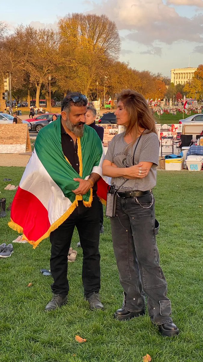 0XRaccoonCoder's tweet image. جمهوری اسلامی ایران تریاک کشت میکنه رضا پهلوی کارتل پخش و توزیع مواد مخدر در آمریکای شمالیه

کامبیز کاراندیش و یادتون هست که :)))