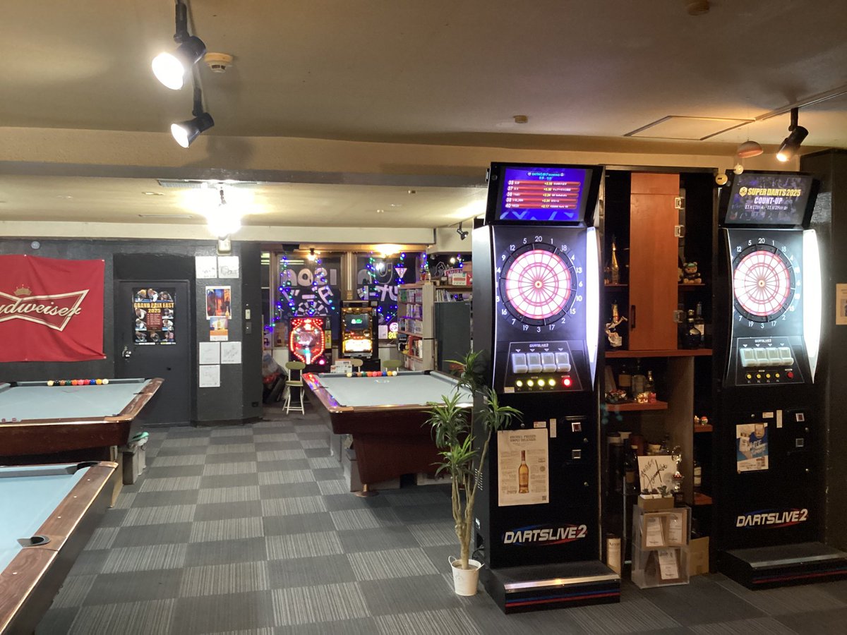 Unison池袋、本日もオープンです！！

華の金曜日😊😊
ということでビリヤードもダーツも利用可能です！！

皆さまのご来店お待ちしております♪

#ビリヤード
#ダーツ