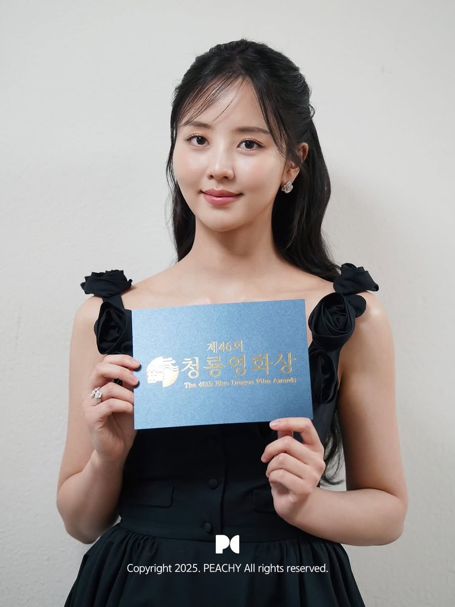 SohyunSpace's tweet image. Literally a living doll
#KimSoHyun #김소현