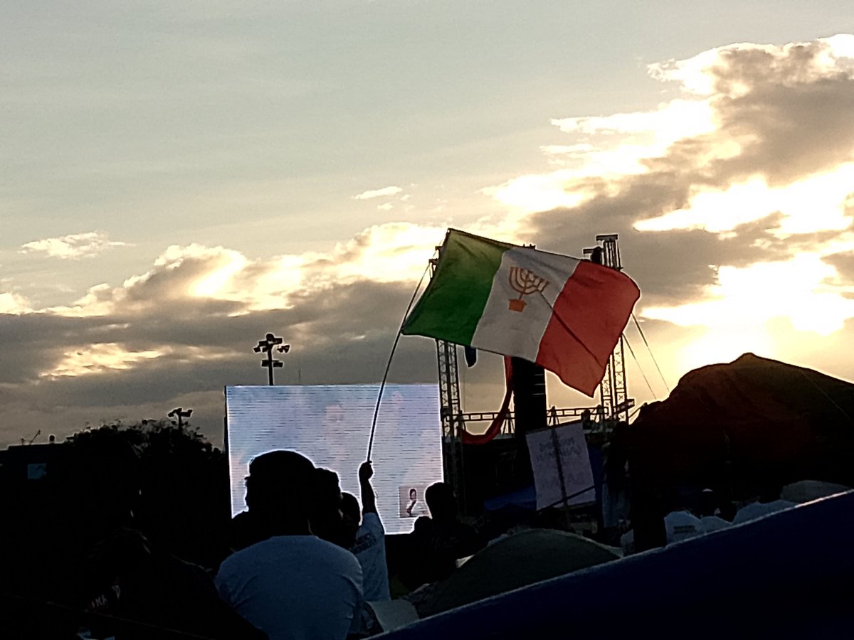 milleldsm's tweet image. And whatever they say,
There&apos;s a one and only true God here in the Church of Christ.
And yes, here in the Church of Christ, UNITY and PEACE will always surely win. 🇮🇹🤍

INC Rally for Transparency and A Better Democracy | 11. 16-17. 25
#INCUnity
(3/3)