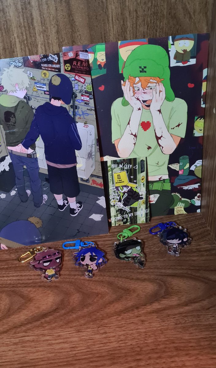#southparkfanart et #gorillaz ?
Combo gagnant 👍🏻
J'ai trouvé ces beautés au stand de <a href="/8venoms/">cley 🧟🪽</a> à la Y/con 2025
Je redeviens ado 🤣
#ycon #SouthPark #gayart #Gorillazfanart
