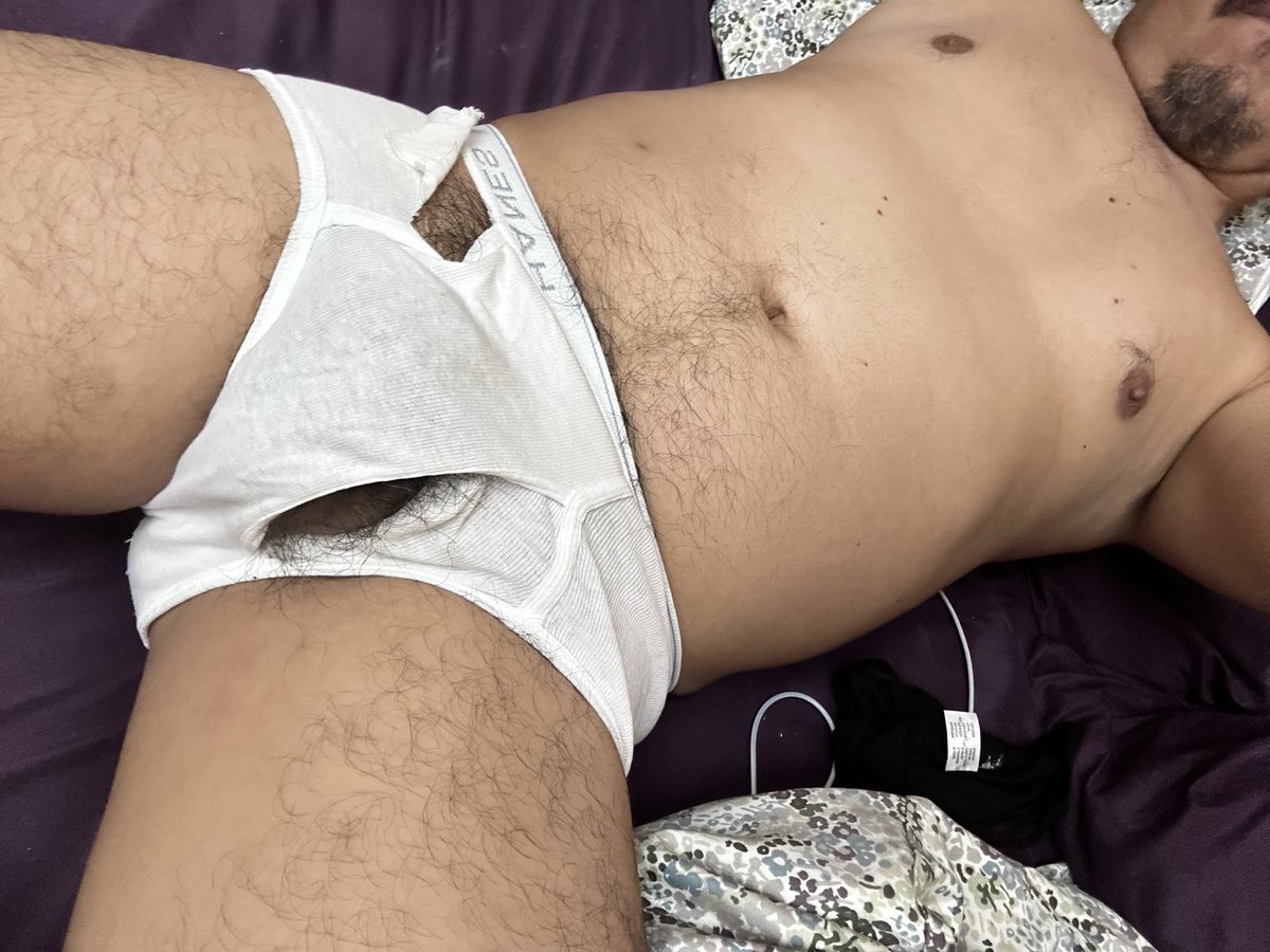 PrinceCharlesMX's tweet photo. Briefs coke party https://t.co/Mh3Etb0Dnr