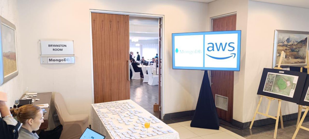 obsidianza's tweet image. Obsidian Systems hosted developers, architects, DevOps engineers, and IT professionals at MongoDB Day x AWS yesterday.
The half-day event focused on application modernisation and cloud migration with MongoDB Atlas on AWS.

#MongoDB #AWS #CloudMigration #ApplicationModernisation