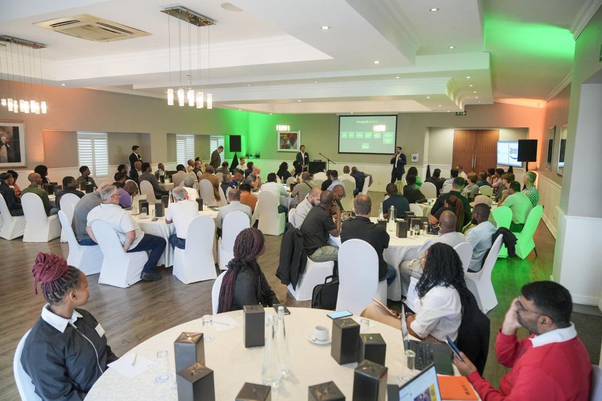 obsidianza's tweet image. Obsidian Systems hosted developers, architects, DevOps engineers, and IT professionals at MongoDB Day x AWS yesterday.
The half-day event focused on application modernisation and cloud migration with MongoDB Atlas on AWS.

#MongoDB #AWS #CloudMigration #ApplicationModernisation