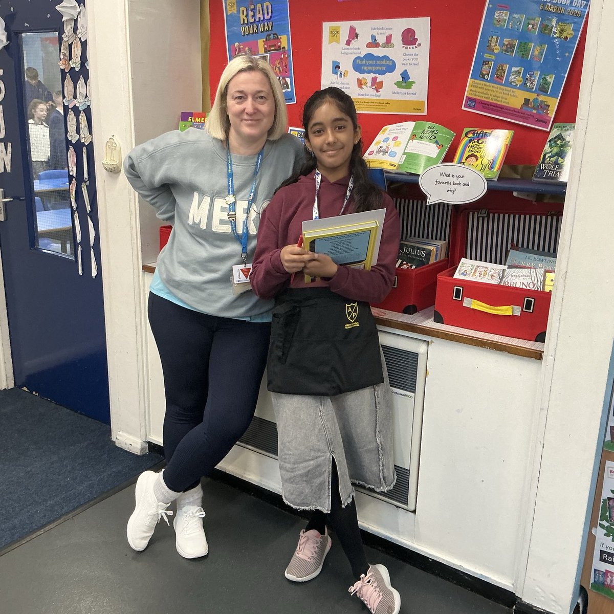 AbbeyPrimary's tweet image. L is doing a great job being Mrs E today! #phonics #TakeOverDay #Y6