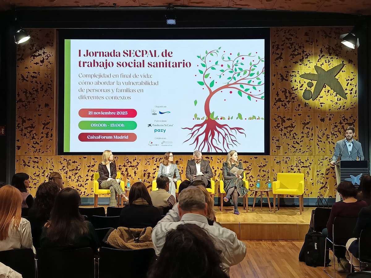 🔊 El secretario de Estado de Sanidad, <a href="/javierpadillab/">Javier Padilla</a>, inaugura la jornada en un acto en el que también nos acompañan Paula Molina, subdirectora general de Humanización de la Asistencia de <a href="/SaludMadrid/">Salud Madrid</a>, e <a href="/iciarancizu/">Iciar Ancizu García</a>, de <a href="/FundlaCaixa/">Fundación ”la Caixa”</a>, junto a <a href="/elillemartinez/">Elia Martinez</a> y <a href="/agpglez13/">Alex:-)</a> (+)