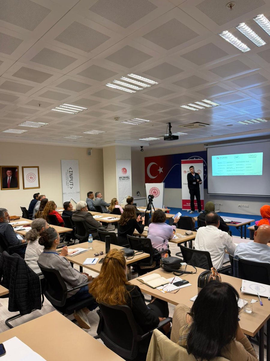 💡 INPUT (İnovatif Potansiyel Üretim ve Teknolojileri Derneği) yürütücülüğünde gerçekleşen proje, STK’ların dijital kapasitelerini güçlendirmeyi ve yapay zekâyı çalışma süreçlerine entegre etmelerini hedefliyor.
