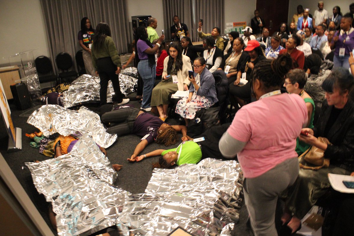 WOSSOGL's tweet image. @GenderLinks proudly partnered for a side event at the G20 Social Summit in  partnership with W20 and IDRC. The session highlighted the urgent need  to centre care, equality and justice within global policy conversations.
#G20SocialSummit #W20 #EndGBV #CareEconomy