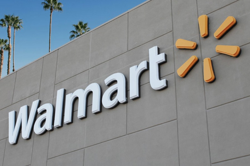 XTrend_Pro's tweet photo. 📈 Walmart (WMT) beats big!
FY26 Q3: Revenue $179.5B (+5.8%), EPS $0.62, e-commerce +27%, U.S. comps +4.5%.
Guidance raised again.
Stock jumped ~6.5% to ~$107.

Trade WMT on XTrend Pro 👉 https://t.co/Vvdt9IqoDD https://t.co/oAH8CqY1Qk