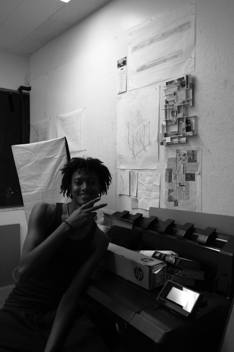 KaidenChristen3's tweet photo. Just finished design studio 1 at the University of Florida. Foundations of an architect in full effect. https://t.co/EuMUwUNmDk