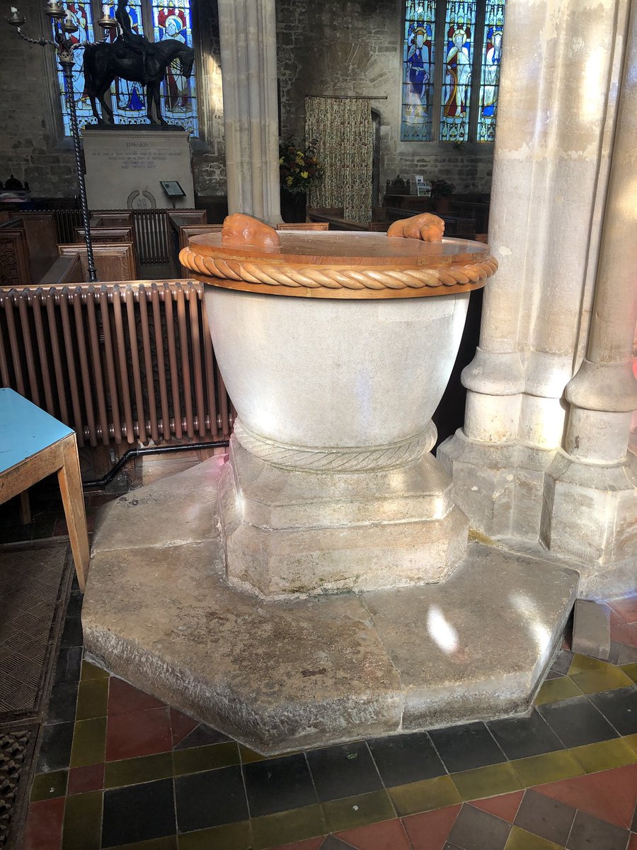 RAGriggsauthor's tweet image. Norman tub font at St Andrew’s , Mells, Somerset. 

The Horner family bought nearby Mells Manor in 1543, after dissolution of Glastonbury Abbey in 1539.

Thomas Horner from my latest novel, born 1547, may have been baptised  in this font. 

#FontsonFriday