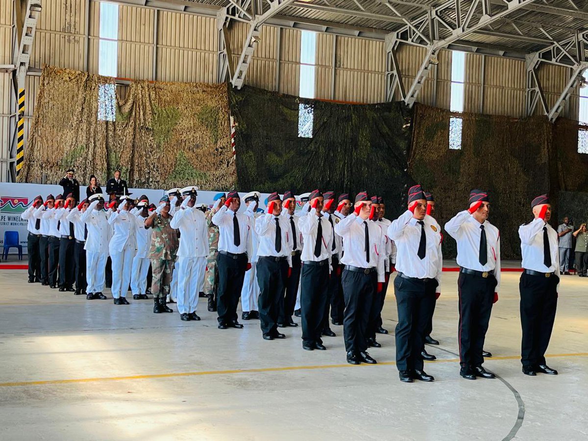 ewnreporter's tweet image. [WATCH]

New firefighter recruits from the Cape Winelands District Municipality are graduating today, ahead of the busy fire season. The event is taking place at the Ysterplaat Air Force Base @NtuthuzeloNene