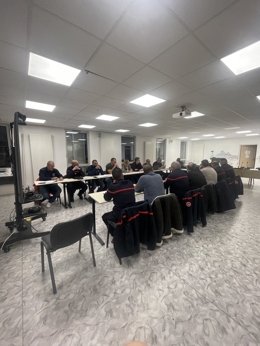 Il y a quelques jours, l’UDSP 89 s’est réunie au centre de formation à Auxerre. Plusieurs sujets ont été abordés, donnant lieu à des échanges et des débats enrichissants. Une réunion constructive, qui a permis de faire un tour d’actualité et de préparer les prochains événements.