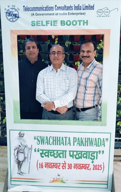 As part of #SwachhataPakhwada2025, TCIL has set up a #Swachhata Selfie Booth to encourage public participation in maintaining cleanliness.

Take a selfie, take a pledge, and inspire others to keep our surroundings clean!

Let’s make cleanliness a habit.

#SwachhBharat