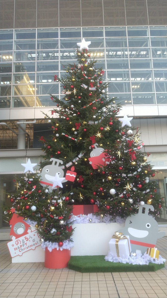 _kasemusic's tweet image. 久々に街へ出てみれば、すっかりクリスマス仕様になってた😶
#クリスマスツリー #のるるん #christmastree