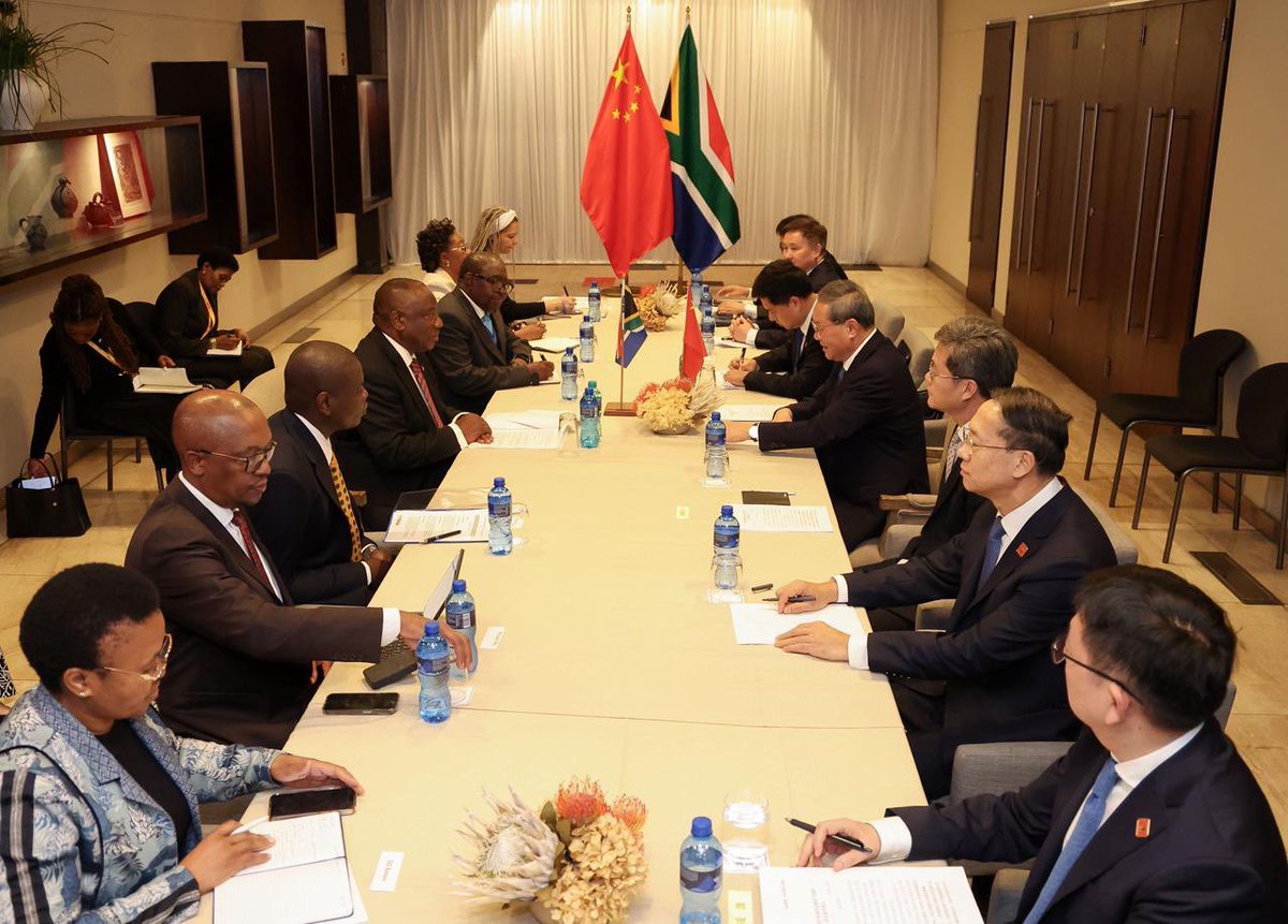TauParks's tweet photo. As we prepare for the G20 Leaders Summit, South Africa, led by President Ramaphosa is engaging in bilateral meetings with various countries.
We kicked the day off with Premier Li Qiang of the People’s Republic of China
#G20SouthAfrica
#G20
#SAChinaRelations https://t.co/a1Ey3AVFxj