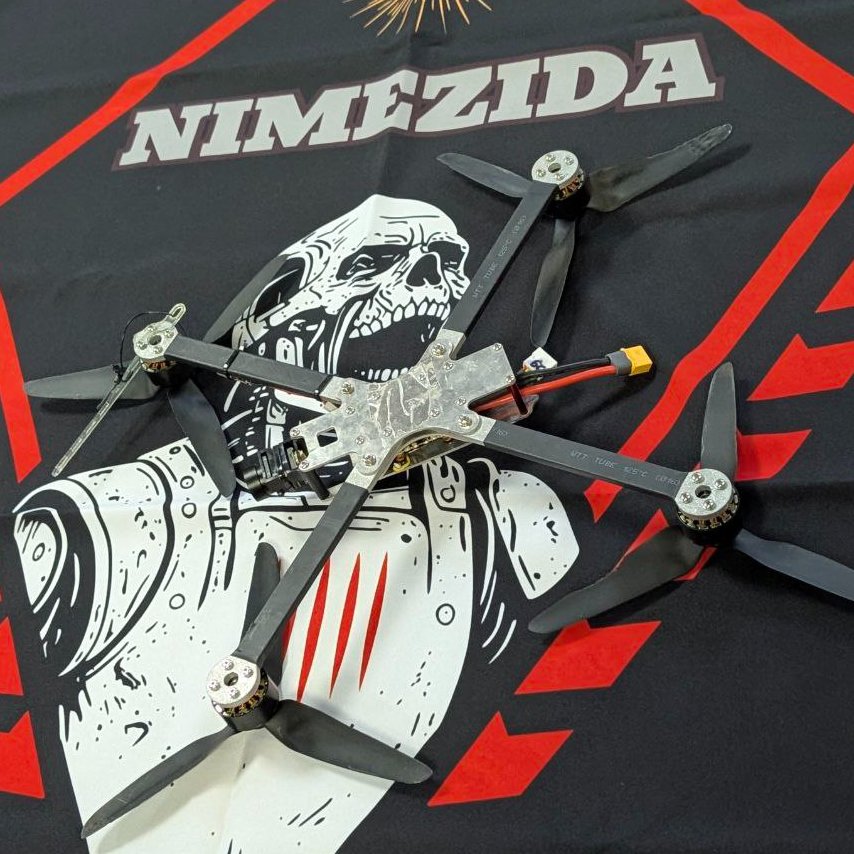 Без маніпуляцій новинами і тиску на емоції.
150к до закриття збору.
Ти кидаєш гроші - дрон летить в єбало кацапу, або визначає позиції кацапа і туди летить щось ще веселіше. Все просто.
Тому давай гривні.

send.monobank.ua/jar/hmoYLoMH5

Нам варто сподіватись лиш на нас самих, це було