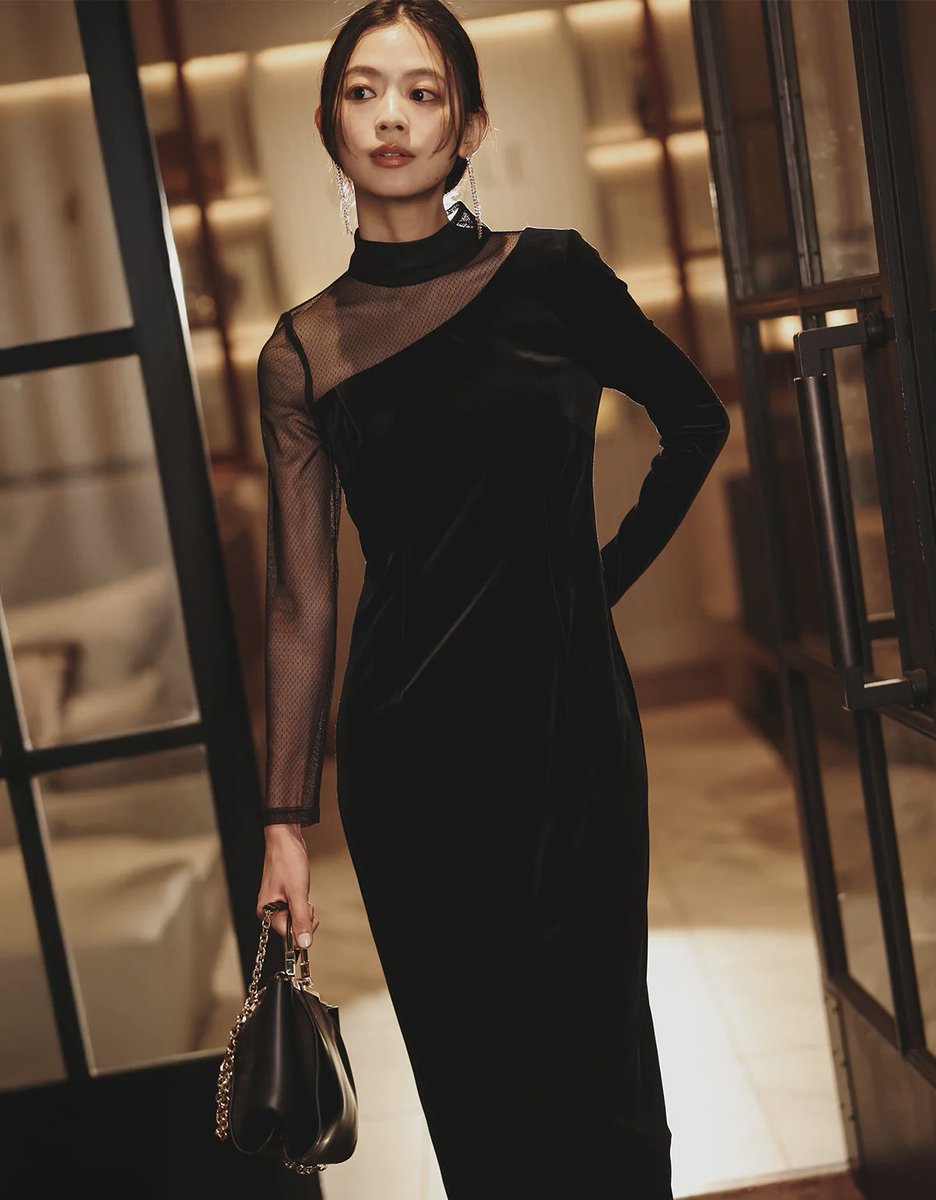 2025 HOLIDAY COLLECTION 】 □シアーコンビタイトワンピース color