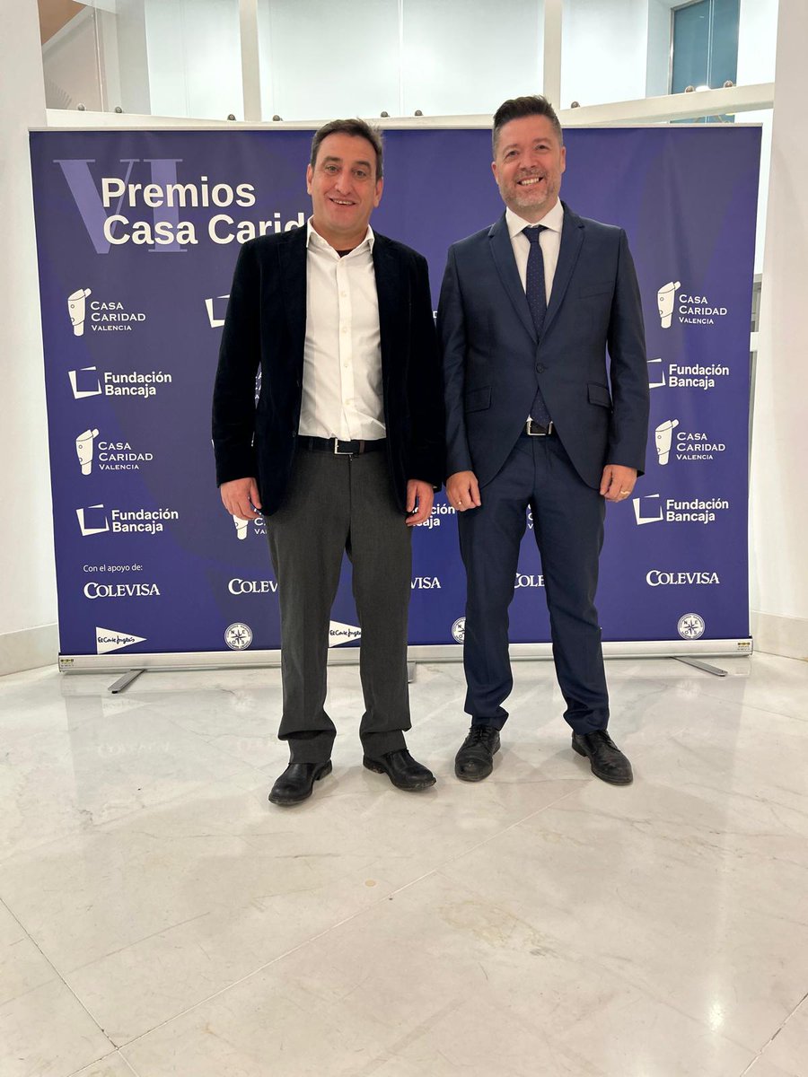 COAPI_Valencia's tweet image. Ayer nuestros representantes Alfredo Cano, presidente del COAPIV-APIVA Y Lluís Planells, vocal de APIVA, asistieron a los 6º Premios Casa de la Caridad.

Un honor acompañar iniciativas que ponen en valor la ayuda a quienes más lo necesitan.

#coapiv #apiva #premiosacasacaridad