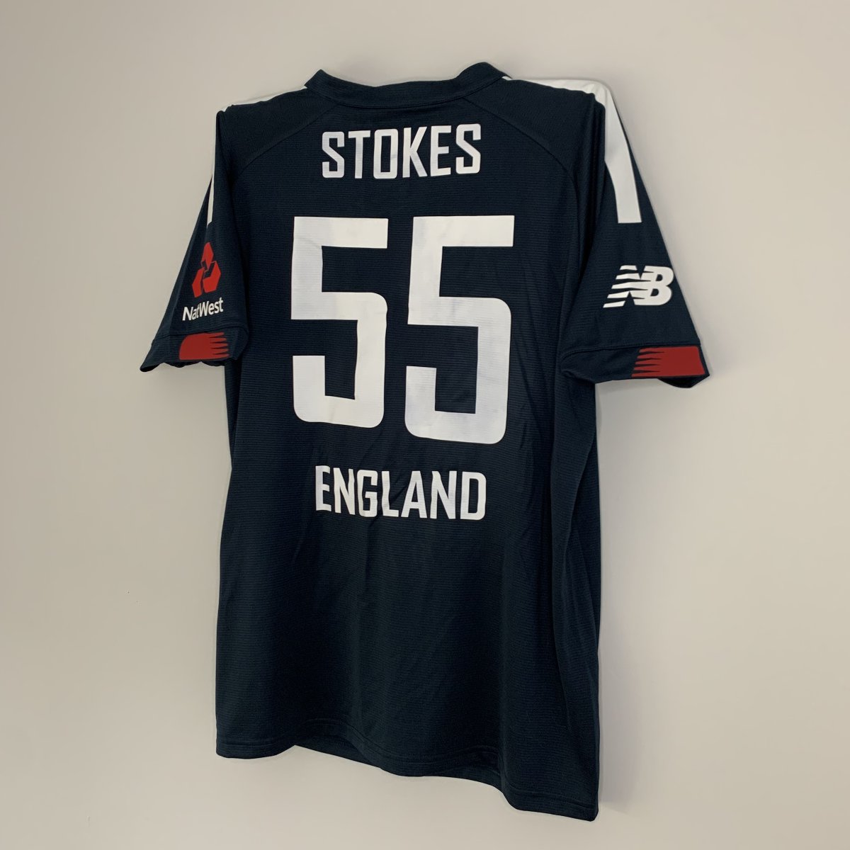 Cricket fans - show off your favourite shirts with the Shirt Hero display mount.
bit.ly/3Zt040m