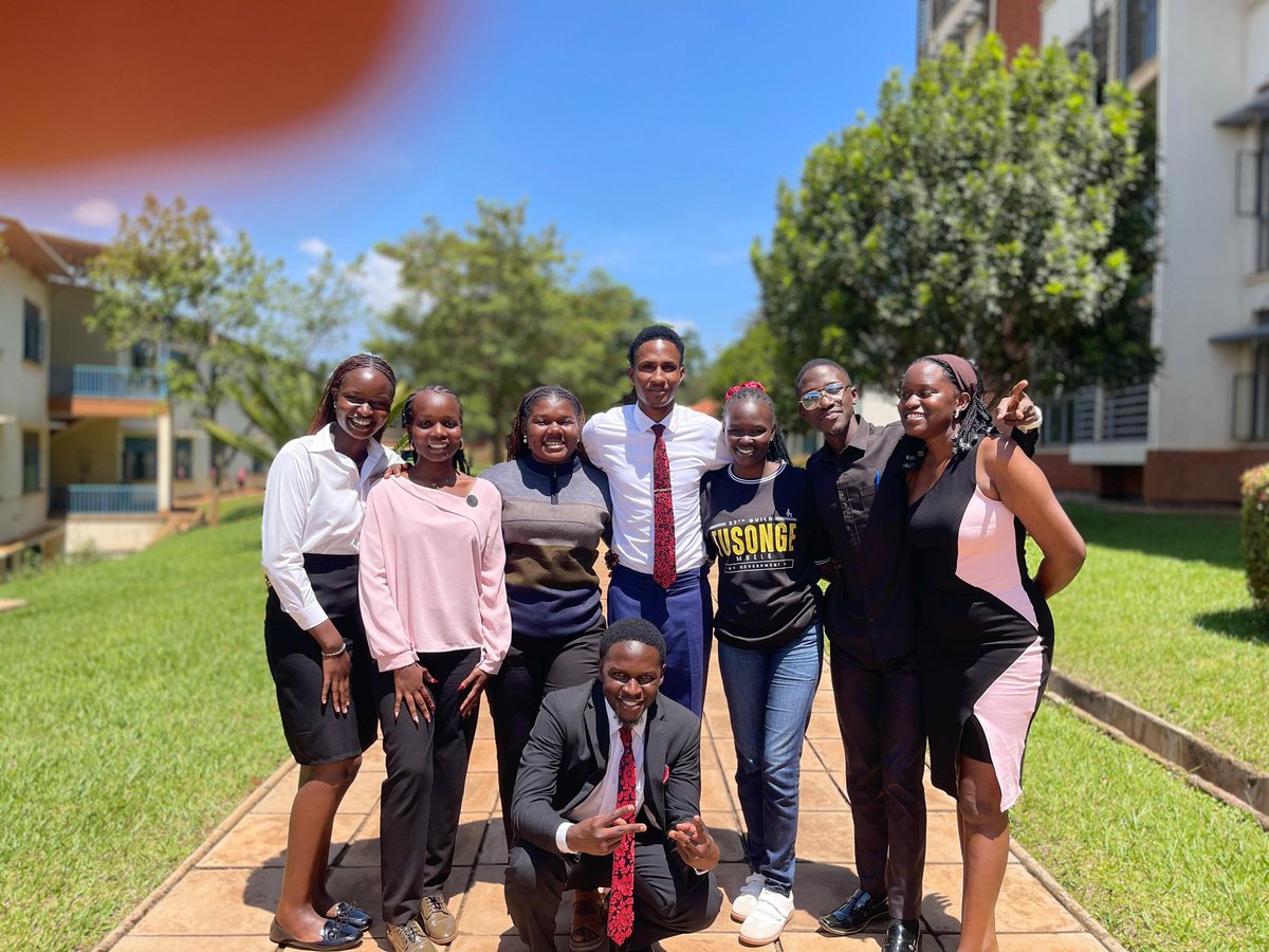 BakizaIvan58806's tweet photo. I will undoubtedly miss these intellectually exceptional fourth-year candidates for the degree of law, who are imminently to be conferred the rank of graduands. https://t.co/15XDX5ITcS