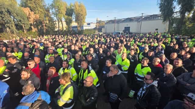 si_cobasnaz's tweet photo. #sicobas Solidarity to #ilva workers struggle all over #italy #classwar ✊🏻
Link
https://t.co/sVp07My2bx https://t.co/Y63OQE8FXa
