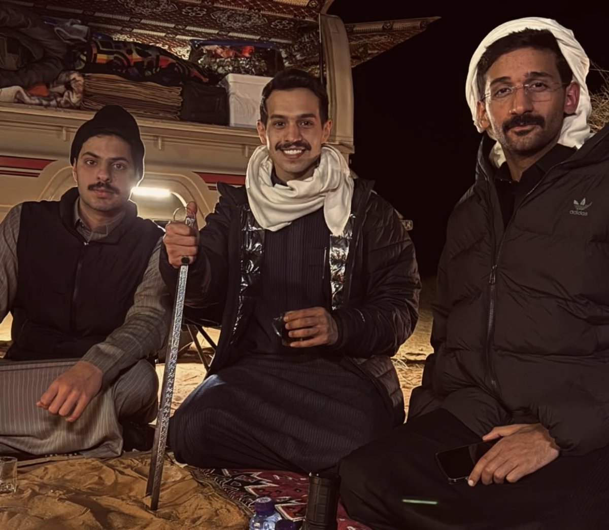 اح من الآخر