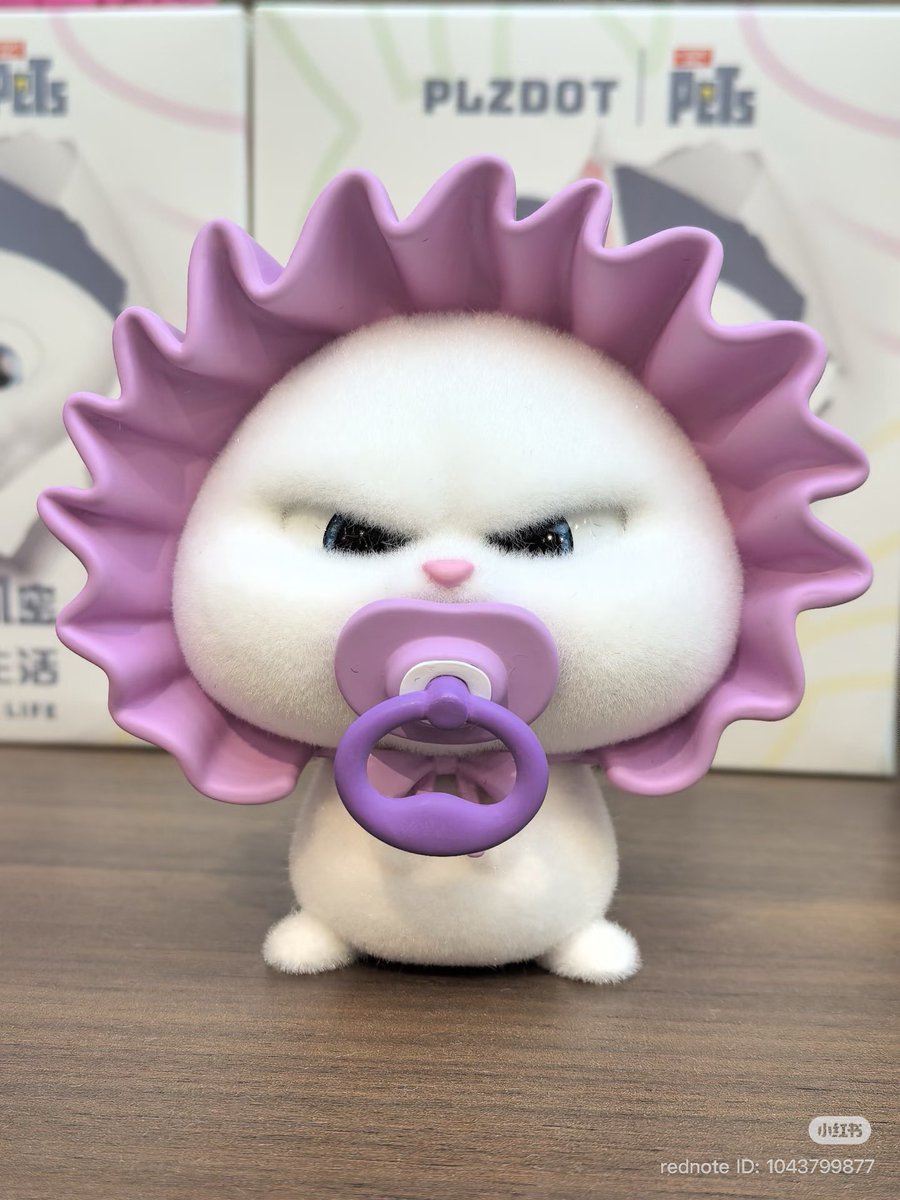 perscuma's tweet image. WATCH THIS!! the fluffiest little snowball angel!!🐇🌨️☃️