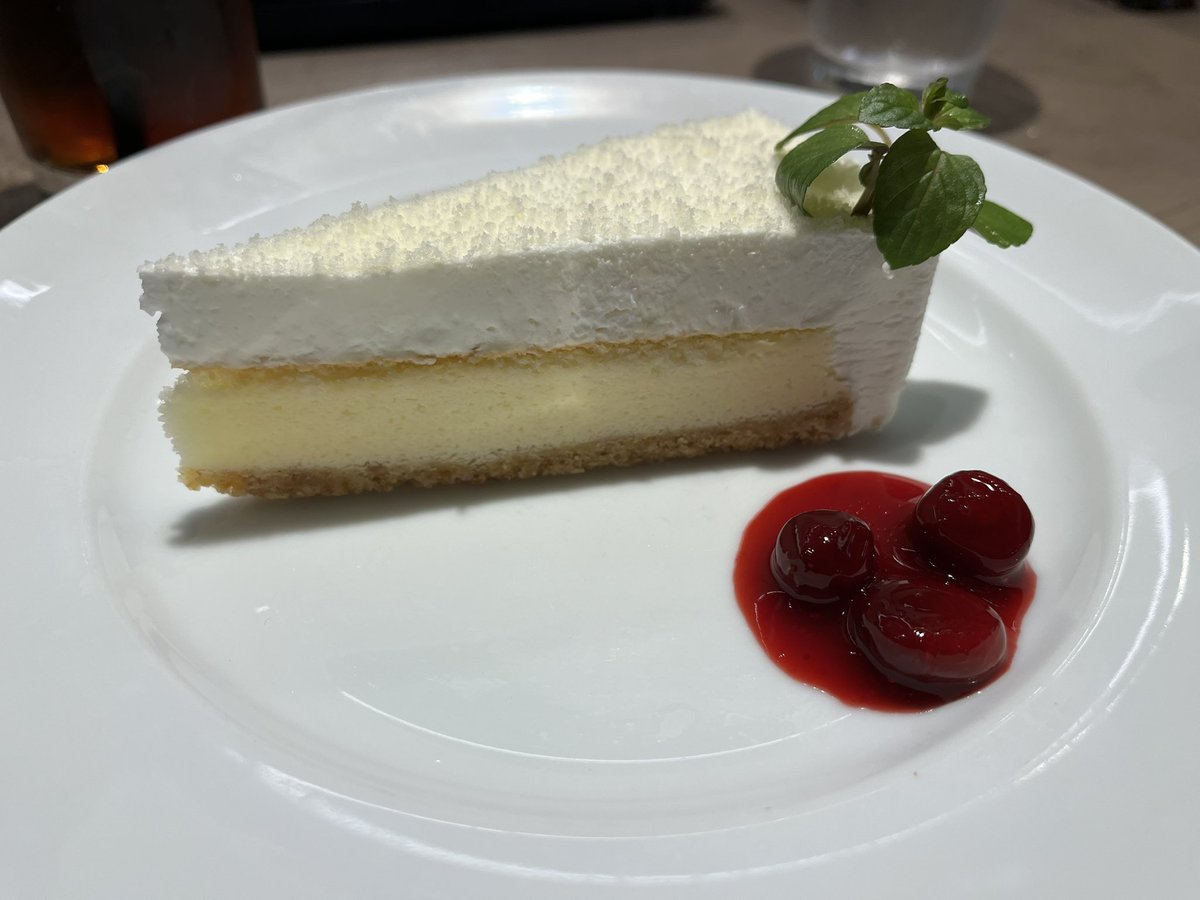 東バ『ドンキ』の前にリニューアルしたたいめいけんで軽く食事。東京文化会館に行く時はいつもここ。オークラが経営してる藝大美術館のレストランにも行きたかったのだがラストオーダーに間に合わず。