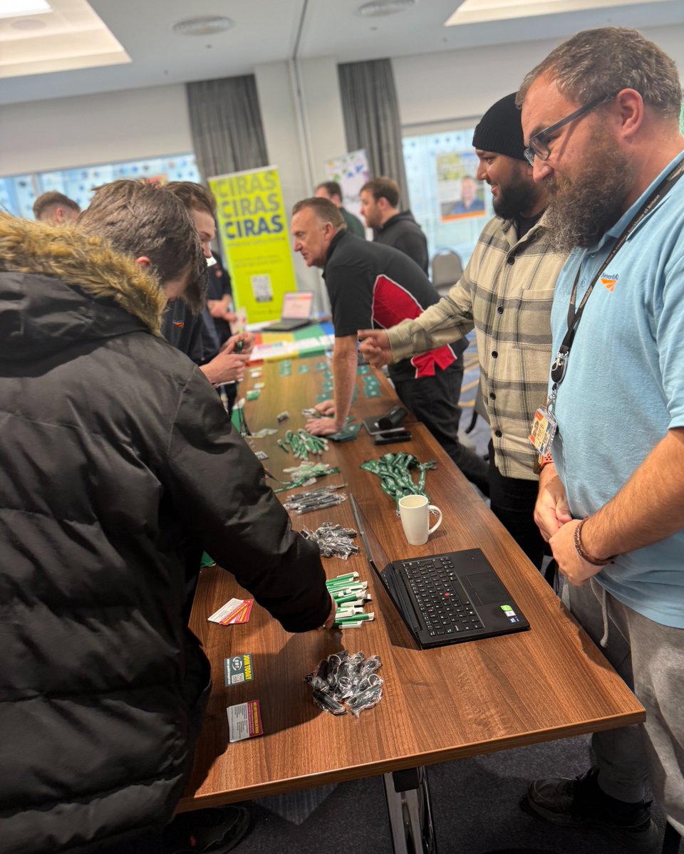 networkrail's tweet image. This week, we welcomed 171 Rail Engineering Technician apprentices 🎉

Building a safe space to learn, grow, ask questions, and make an impact.

👉 networkrail.co.uk/careers/early-…

#NetworkRail #Apprentices #FutureTalent