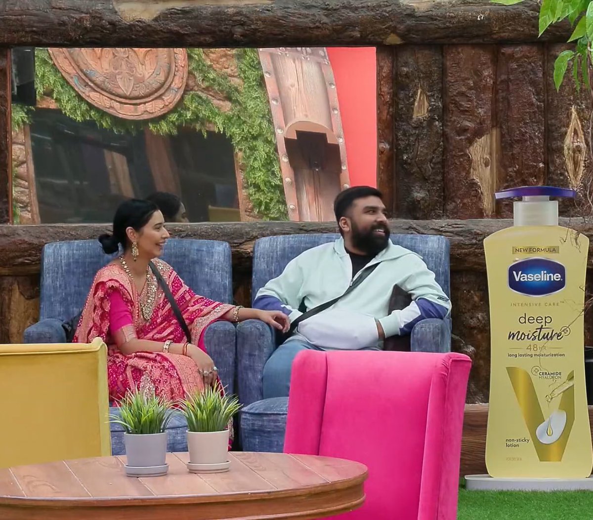 Ravi_shrama06's tweet image. Tanya ko dekhar ek baat smaj aayi agar family ka sath ho toh har mushkil aasan lagati hai!✨🫶

Amritesh ji truly her biggest strength and power🤩❤️

#TanyaMittal #TanyaKaParivar #BB19 #BiggBoss #BiggBoss19 #JioHotstar