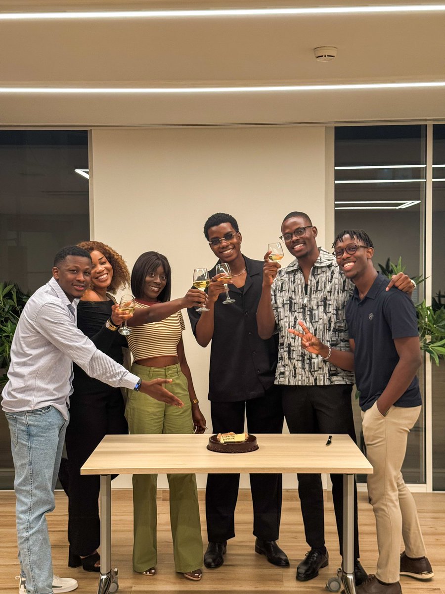 dayoadedejii's tweet image. Our launch in Côte d&apos;Ivoire was all smiles, joy, and amazing people! 🇨🇮🤍

Had a blast with our local team, partners, and some amazing influencers in Abidjan.

Cheers to fostering collaborative Power in Francophone Africa 🥂