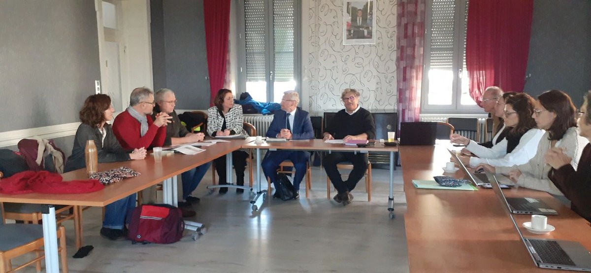 Prefecture42's tweet image. #Comité de pilotage annuel du programme Petites Villes de Demain #PVD à #Pélussin.

📢 &quot;De beaux projets, de belles avancées ! Bravo à tous les acteurs pour leur implication !&quot;  Dominique Schuffenecker, secrétaire général de la préfecture de la #Loire.