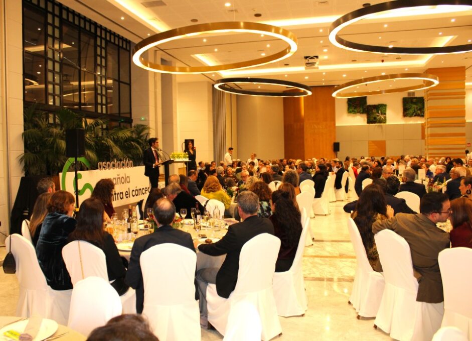 ContraCancerCAC's tweet image. 📸Más imágenes de nuestra Noche Solidaria, un acto que cada año impulsa más y más la solidaridad, la concienciación y la lucha contra el cáncer. Gracias 💚

#TodosContraElCáncer
