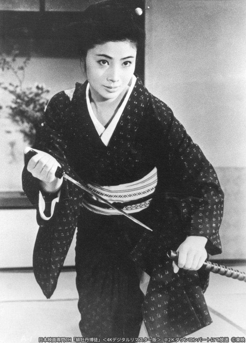 関東緋桜一家」…藤純子は東映で約10年、90本映画に出演…任侠映画の花