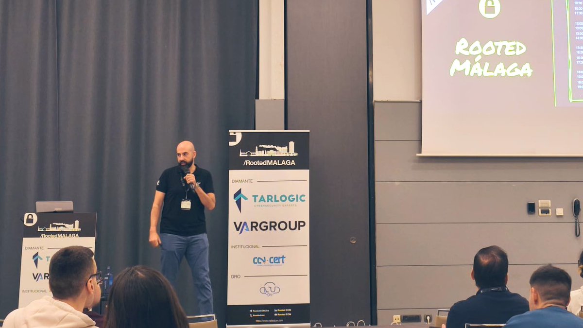 rootedcon's tweet image. Arrancamos la keynote de la mano de Omar (@omarbv). Hablando de #LaLigaGate, #ChatControl, agradecimientos a patrocinadores y asistentes, presentación del equipo completo y un CTF especialmente navideño ;) 
#RootedMalaga2025 #Rooted2025