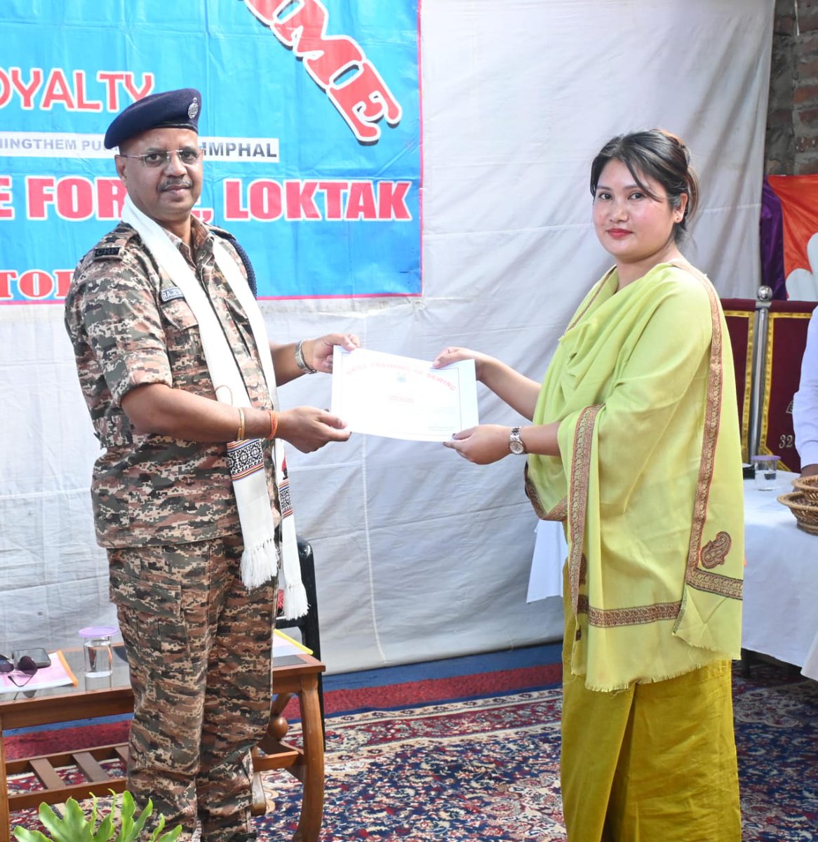 Crpf32's tweet image. 32 Bn, #CRPF held a #CivicActionProgramme at MGM Club, #Imphal today. DIG H. Premjit Meitei distributed certificates and handed over sewing machines after a 15-day sewing course. He reaffirmed CRPF’s commitment to community welfare. The initiative was well appreciated by locals.