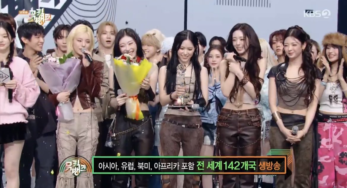 keitadj3's tweet image. #ITZY、涙のミュージックバンク1位🎊

ファン投票スコアで突き放す
#TUNNELVISION1stWin 
#ITZY49thWin