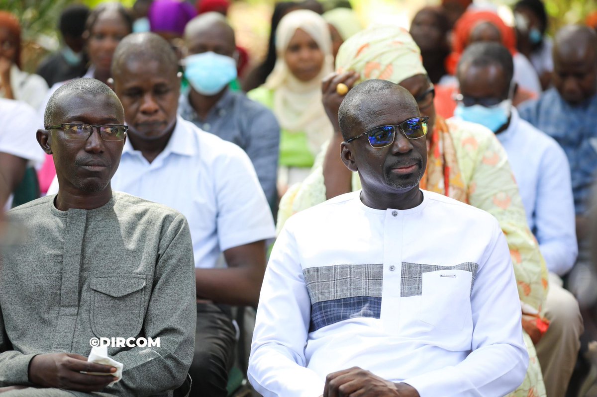 UCAD_Senegal's tweet image. #INITIATIVE

Bonne nouvelle pour l’environnement ! 🌿

Le Département de Biologie Végétale de l’UCAD et le Centre d’Éducation et de Formation Environnementale #CEFE du Ministère de l’Environnement et de la Transition Écologique #METE ont signé une convention de partenariat