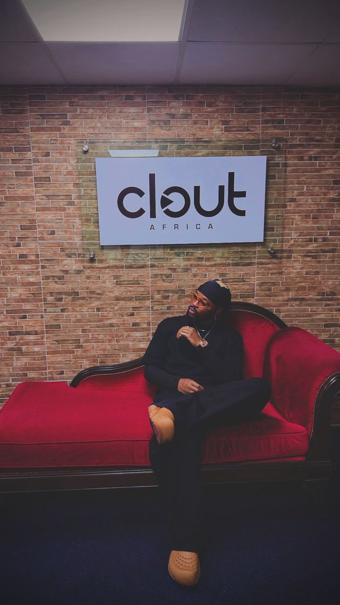 larebison's tweet image. Shared my journey, my sound, and my vision with @cloutafrica
-
Here for a long ride 🦬

#gocrazy #fyp