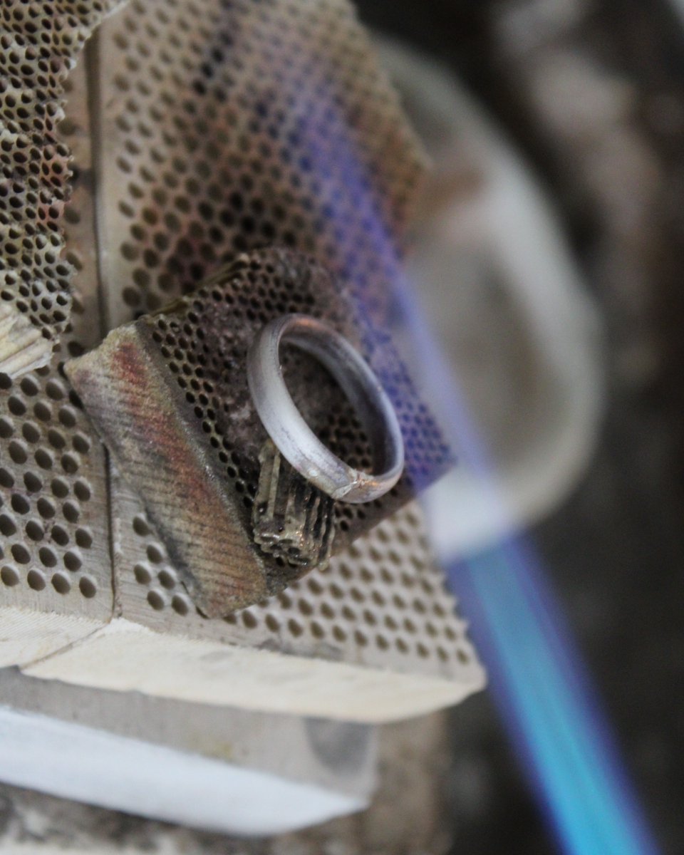 Quarterworkshop's tweet image. If you’re dreaming of wedding rings that feel personal, thoughtful, and utterly yours, our workshop is a beautiful place to begin. ✨ It’s joyful, grounding, and one of the most heartfelt ways to start your journey together.
#WeddingRingWorkshop #JewelleryQuarter