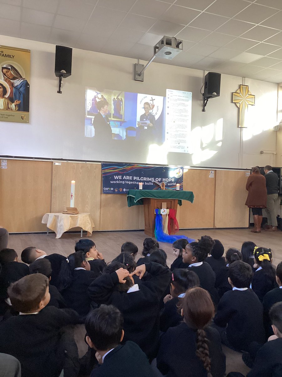 Holy Family Year 2 🌺 🧡 tweet media