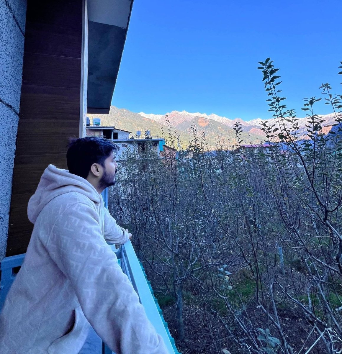 ManjeetGoswami_'s tweet image. आज की सुबह मनाली की वादियों में l
#manali #himanchal