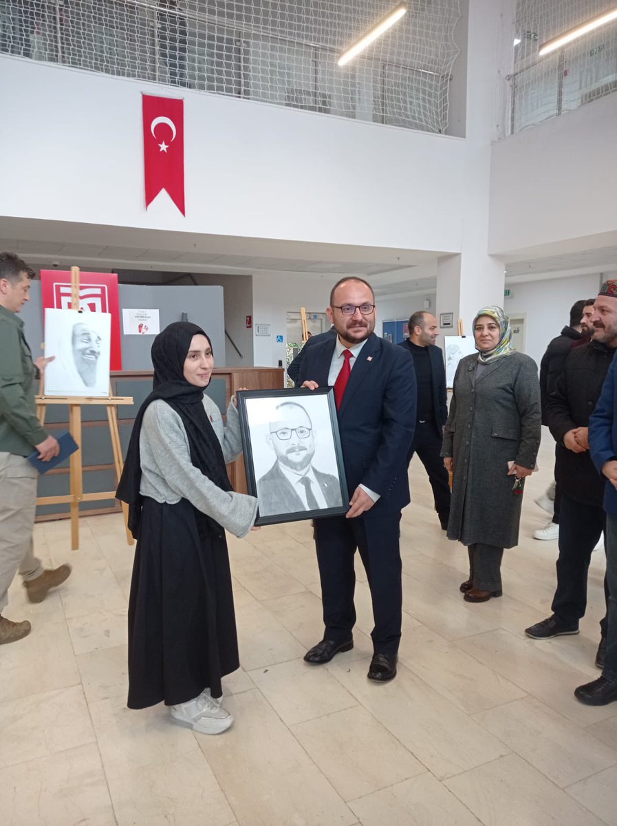 GencUfuklar's tweet photo. "Gazze: Direniş ve Diriliş” başlıklı resim/ fotograf sergimizden.. 🌱 https://t.co/J6imnRyvpp