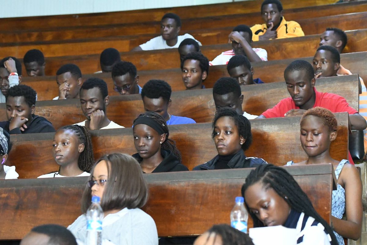 UoNDOS_Careers's tweet image. &quot;Technical skills get you the interview. Mindset gets you the promotion. When you combine what you learn in school with real-world insight, you unlock the full value of your degree and start shaping a successful engineering career.&quot;

#CareerDevelopment