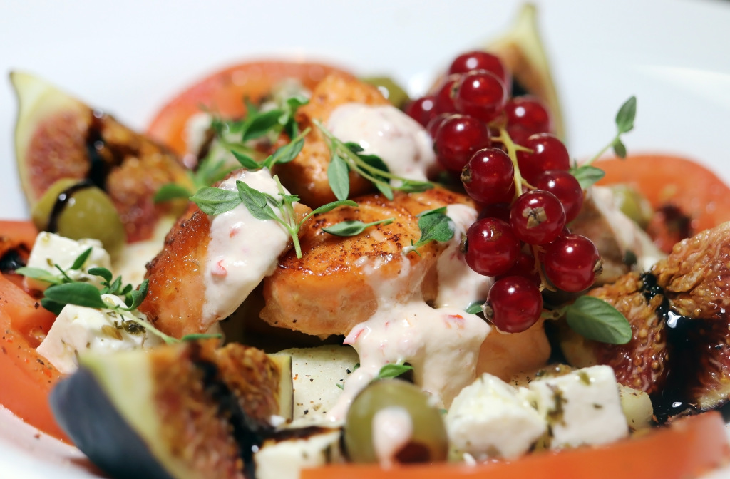 HurmerintaArt's tweet image. Discount day! Save 50%.

My 1st #cookbook is filled with healthy and delicious food. All recipes are rich with flavor and healthy ingredients. The recipes are easy to make, which is something many appreciate. Most recipes are done in 30 minutes or less! a.co/d/2gRfukM