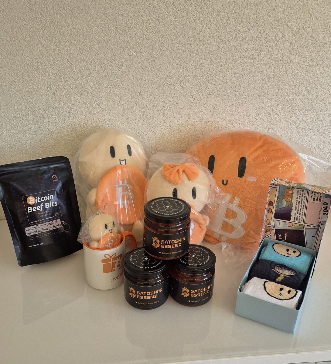 Hey <a href="/LinaSeiche/">Lina Seiche</a>
deine Babies sond heil bei uns angekommen und freuen sich auf ihr neues Zuhause bei unseren Kunden 🇨🇭🧡
Heute am 21.11. wird bitcoingifts.ch live gehen!
You can just build things!